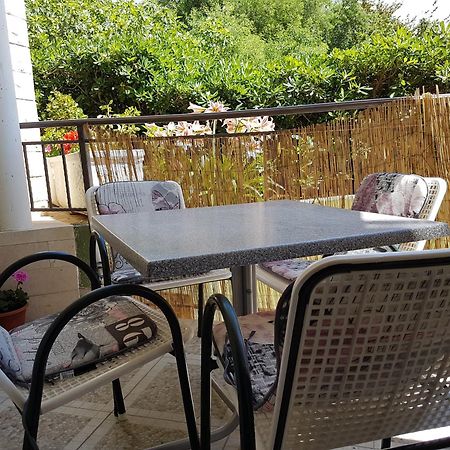 Apartmani Putnik Baška Voda Exterior foto