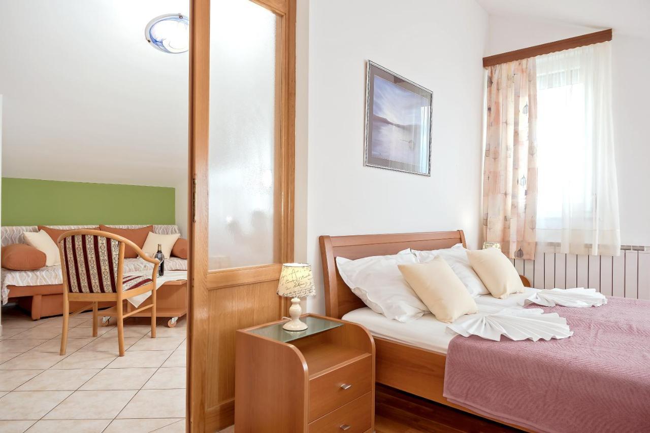 Apartmani Putnik Baška Voda Exterior foto