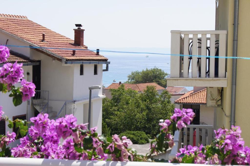Apartmani Putnik Baška Voda Exterior foto