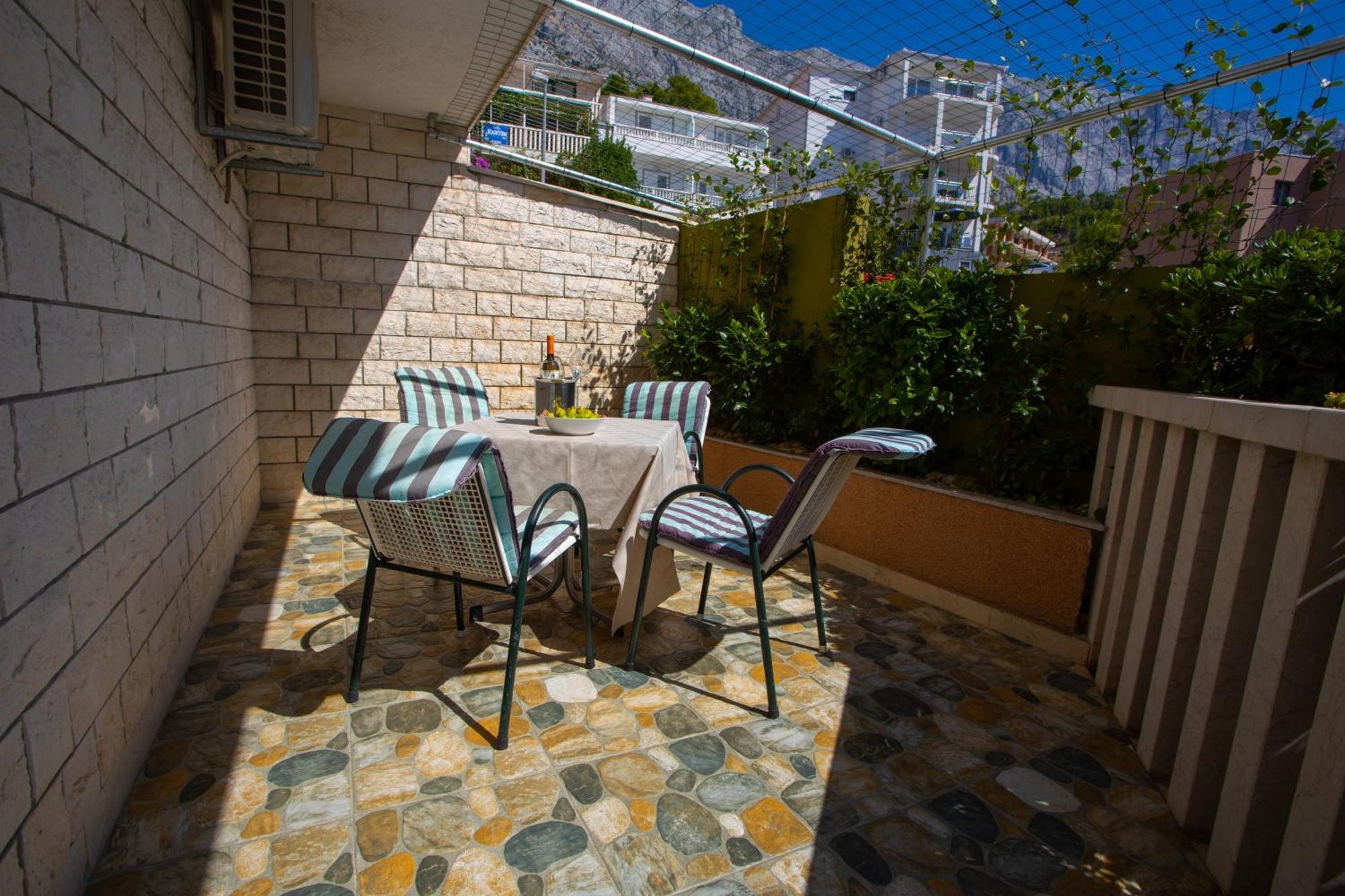 Apartmani Putnik Baška Voda Exterior foto