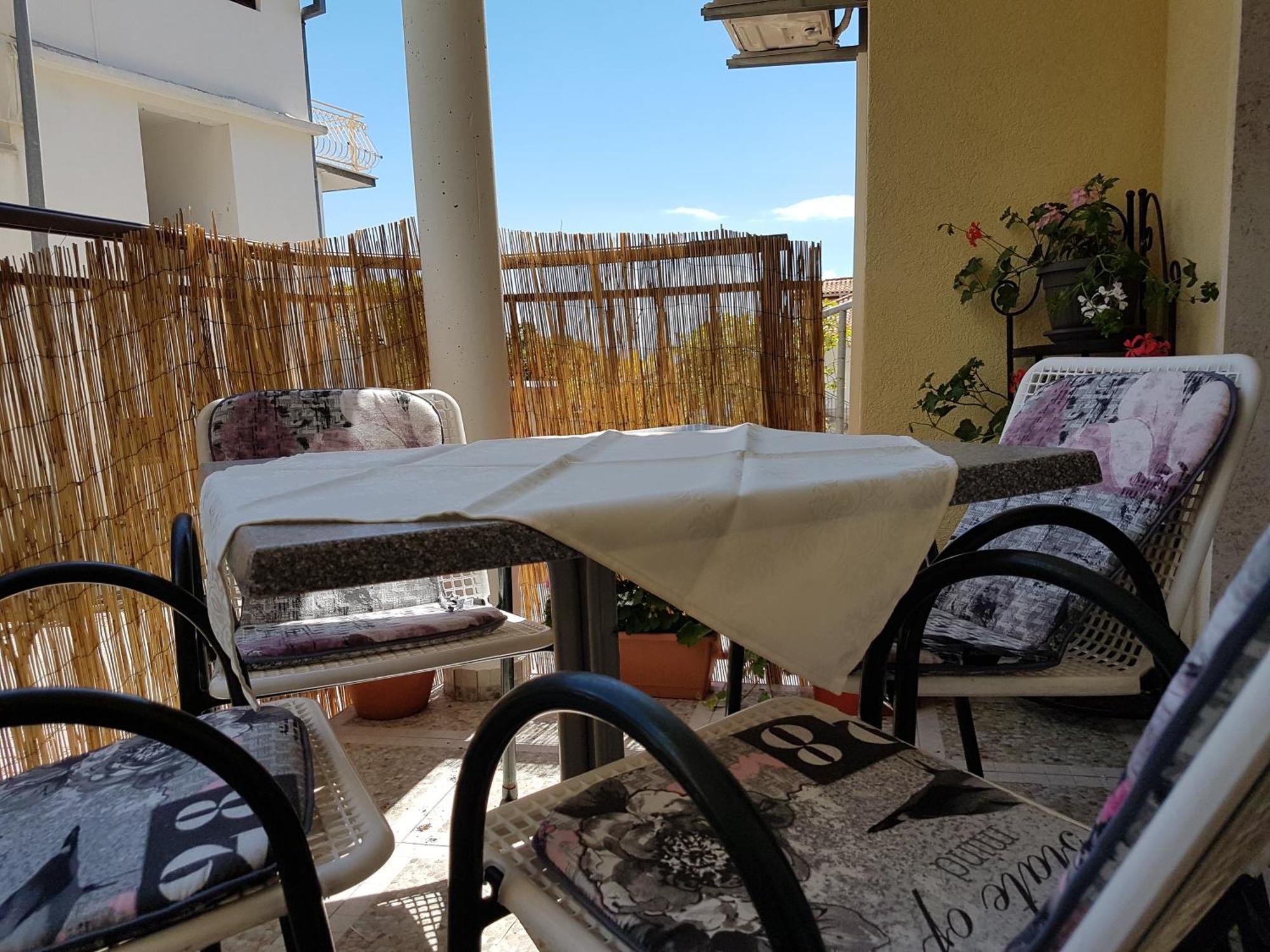 Apartmani Putnik Baška Voda Exterior foto